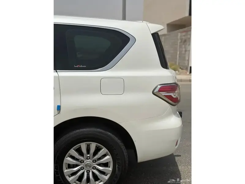 Discover undefined undefined Exterior Interior Images.Find all aspects and details of cars.