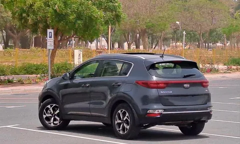 Kia Sportage 1.6L LX (FWD) 2020