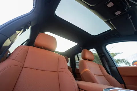 Discover undefined undefined Exterior Interior Images.Find all aspects and details of cars.