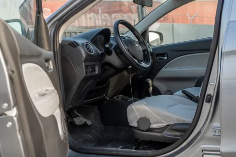 Mitsubishi Attrage 1.2 GLX 2022