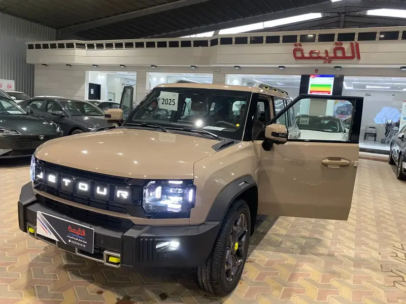 Discover undefined undefined Exterior Interior Images.Find all aspects and details of cars.
