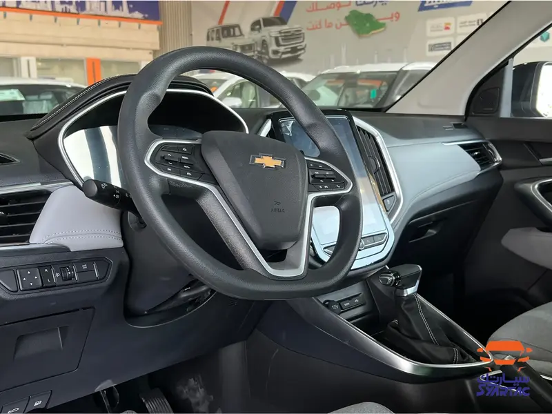 Discover undefined undefined Exterior Interior Images.Find all aspects and details of cars.