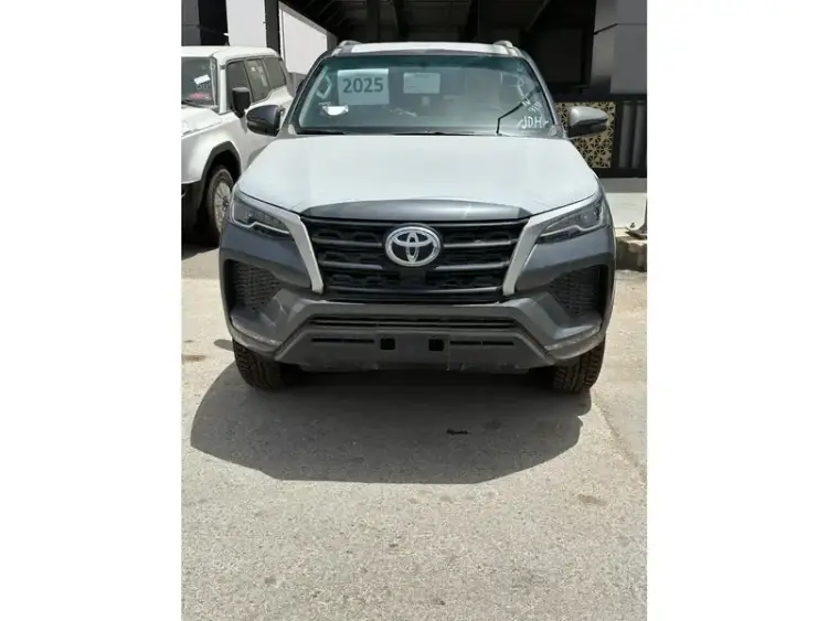 toyota toyota-fortuner image Toyota Fortuner 2025