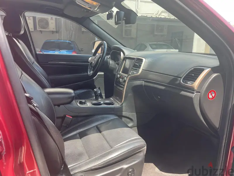 جيب جراند شيروكي 2015