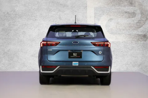 Discover undefined undefined Exterior Interior Images.Find all aspects and details of cars.