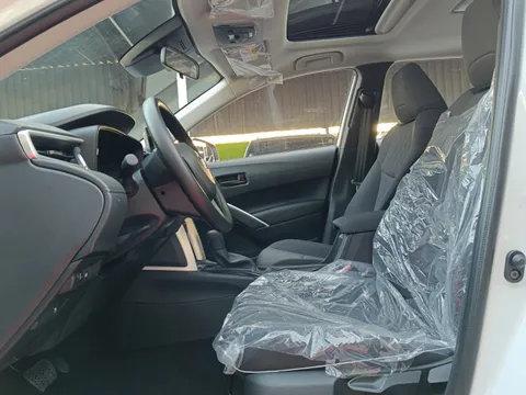 Discover undefined undefined Exterior Interior Images.Find all aspects and details of cars.