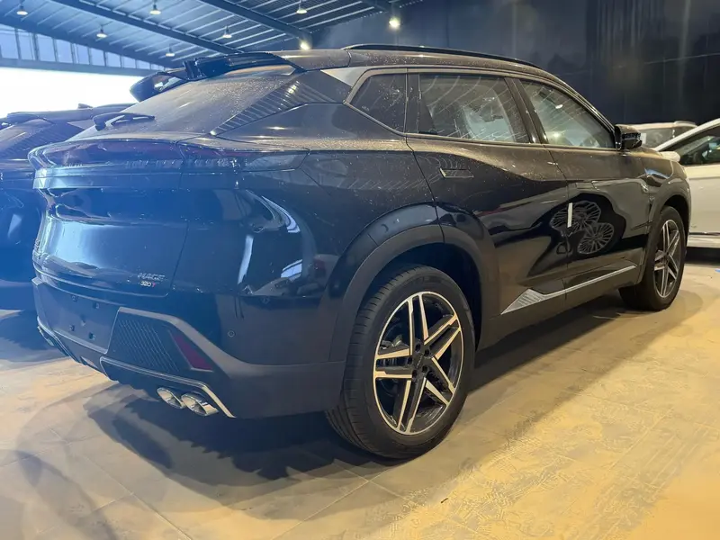 Discover undefined undefined Exterior Interior Images.Find all aspects and details of cars.
