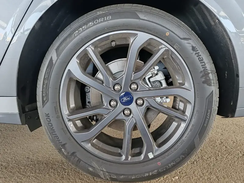 Ford Taurus 2025