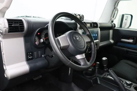 Discover undefined undefined Exterior Interior Images.Find all aspects and details of cars.
