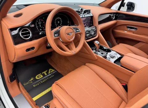 New Bentley Bentayga 4.0L V8 2024