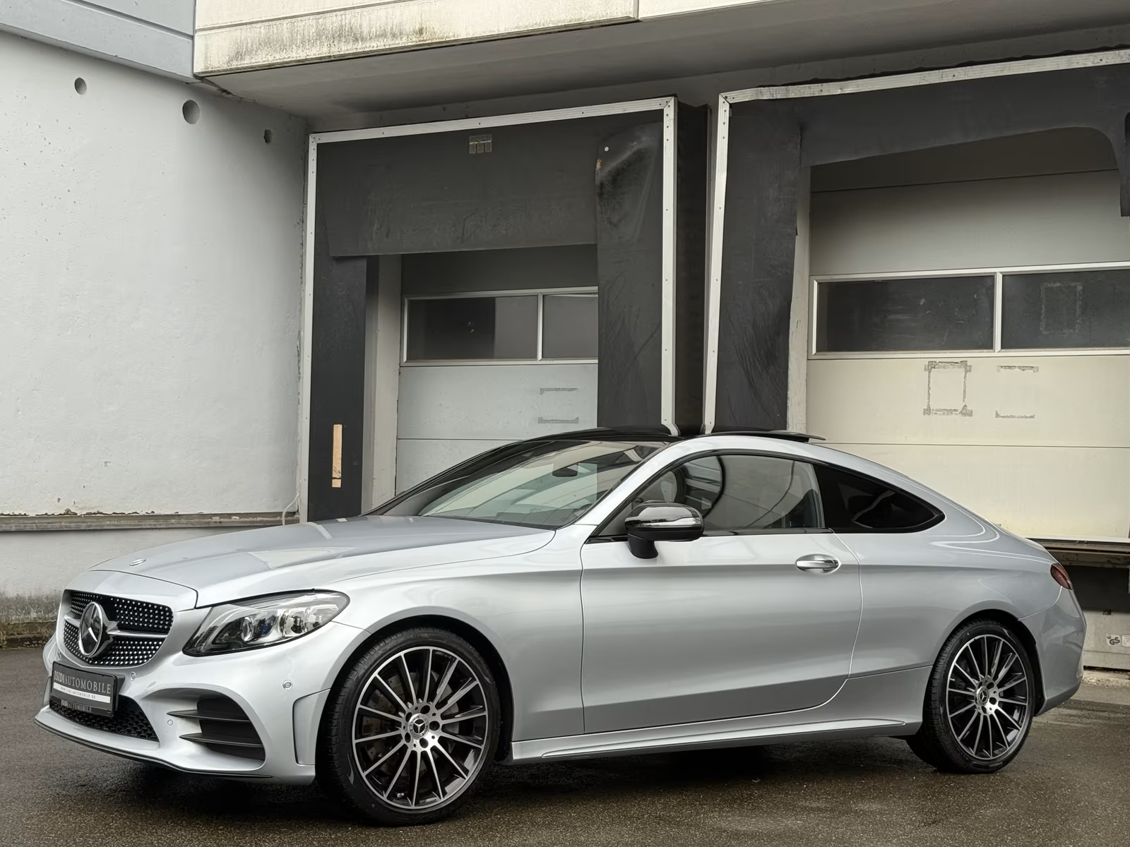 مرسيدس بنز C Class 2024