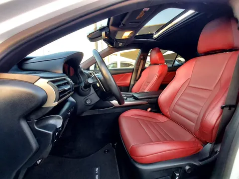 Lexus IS 300 2019