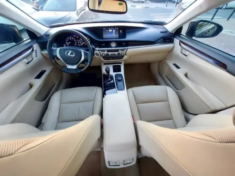 lexus lexus-es image Lexus ES 350 4 door 3.5L 2015