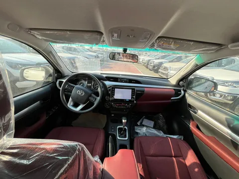 New Toyota Hilux 2025