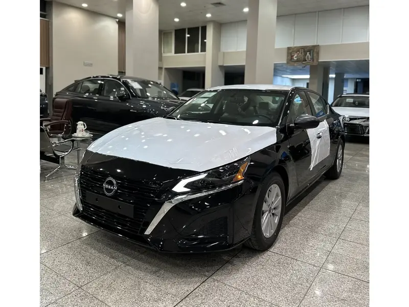 Nissan Altima 2025