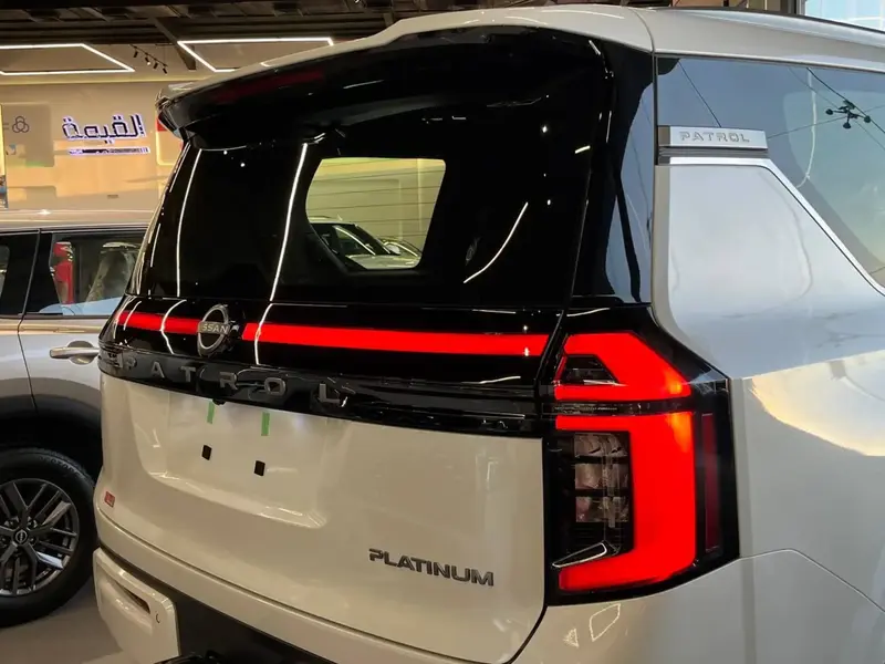 Discover undefined undefined Exterior Interior Images.Find all aspects and details of cars.