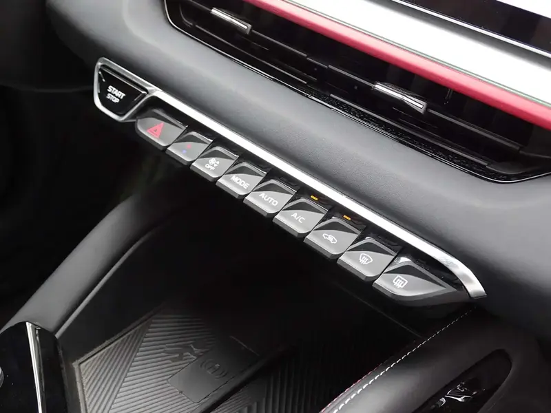 Geely Coolray 2025