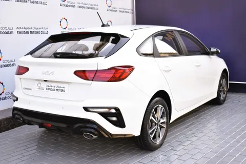 Discover undefined undefined Exterior Interior Images.Find all aspects and details of cars.
