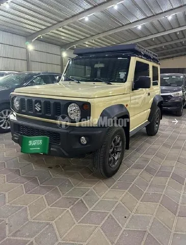 Discover undefined undefined Exterior Interior Images.Find all aspects and details of cars.