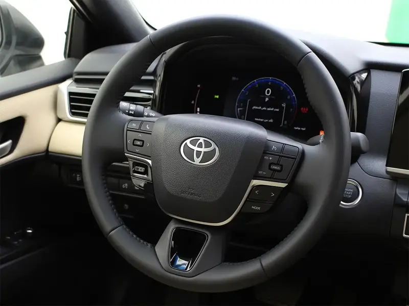 Toyota Camry 2025
