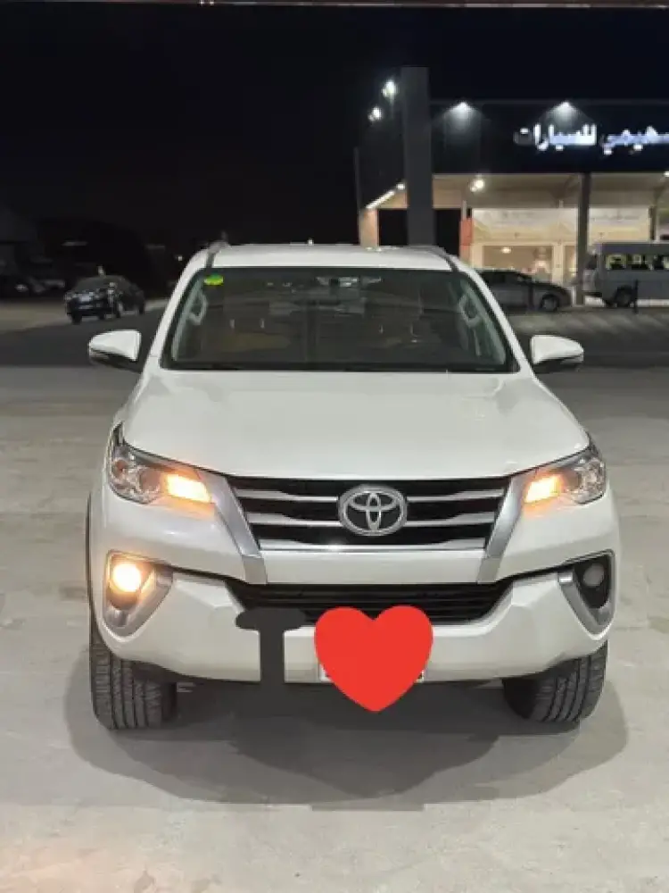 toyota toyota-fortuner image Toyota Fortuner 2019