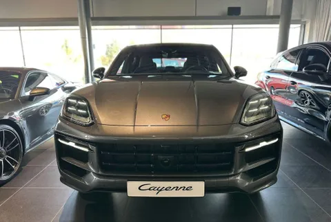 New Porsche Cayenne GTS 2025