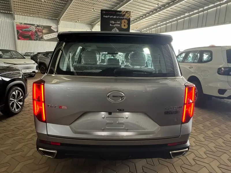 Discover undefined undefined Exterior Interior Images.Find all aspects and details of cars.