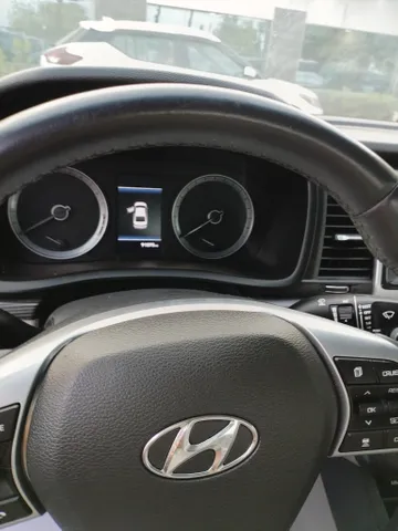 Discover undefined undefined Exterior Interior Images.Find all aspects and details of cars.
