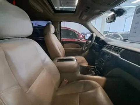 Discover undefined undefined Exterior Interior Images.Find all aspects and details of cars.
