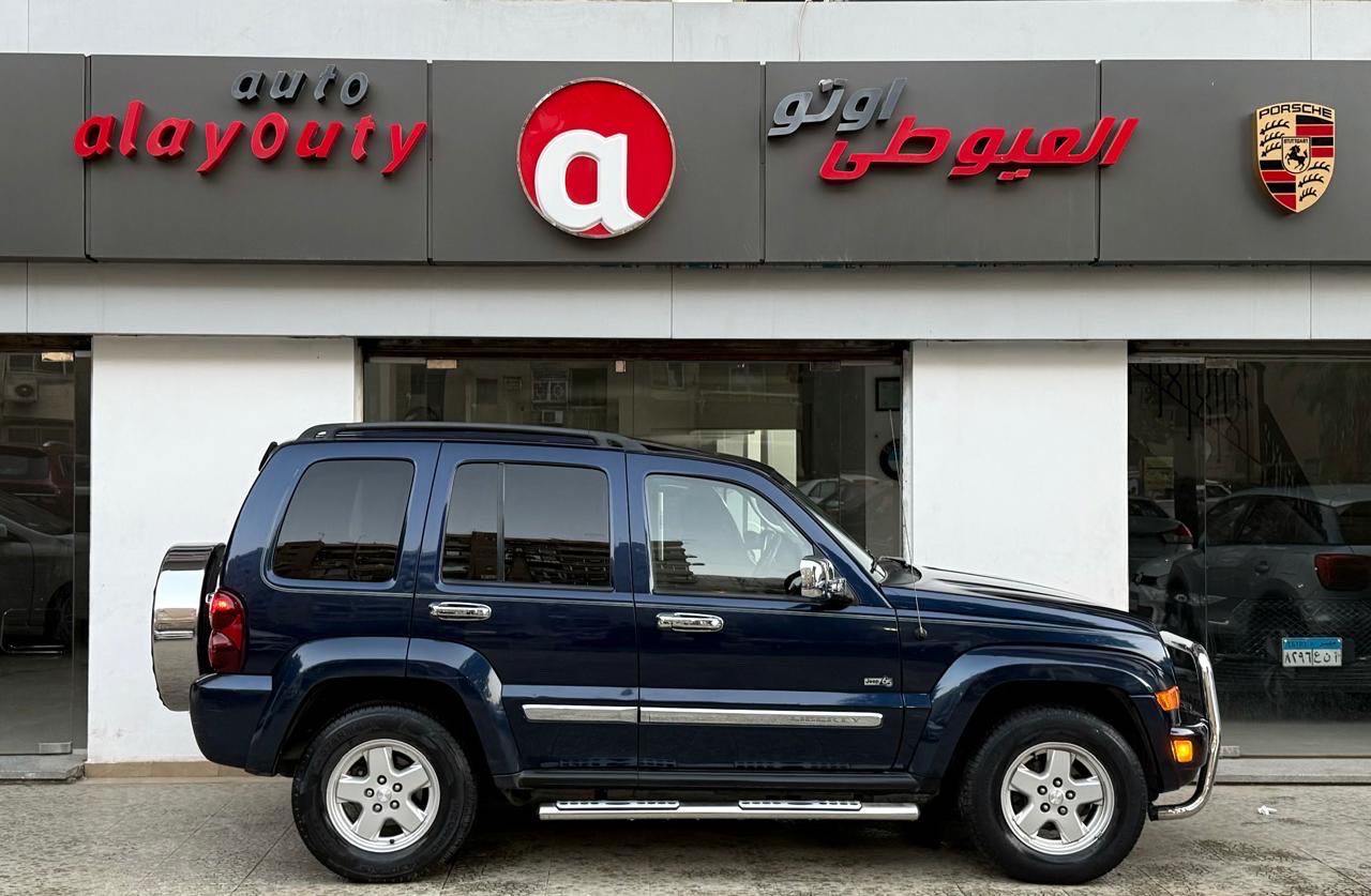 جيب ليبيرتي 2006