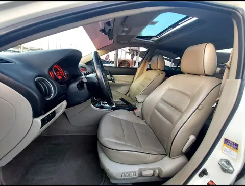 Discover undefined undefined Exterior Interior Images.Find all aspects and details of cars.