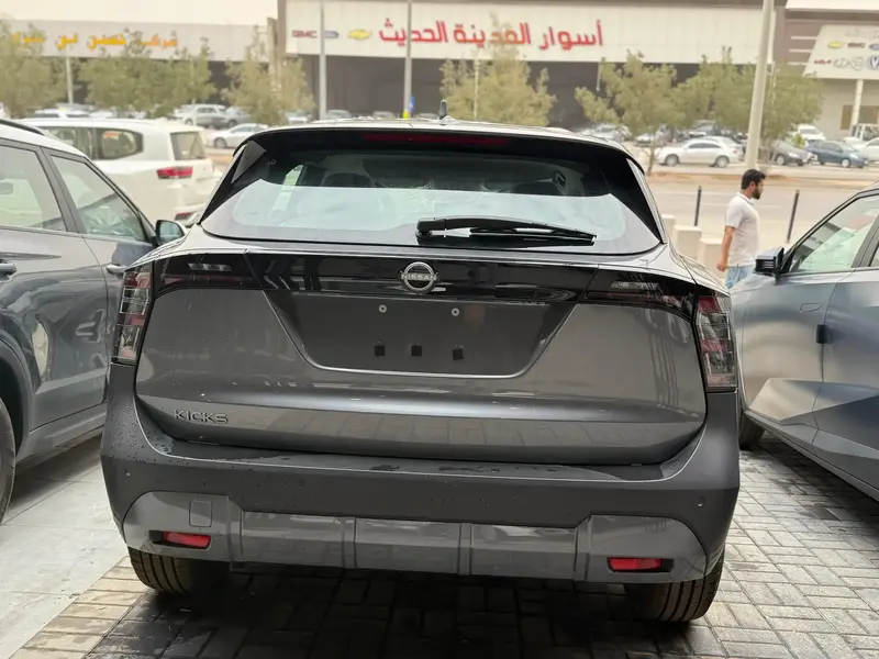Nissan Kicks 2025
