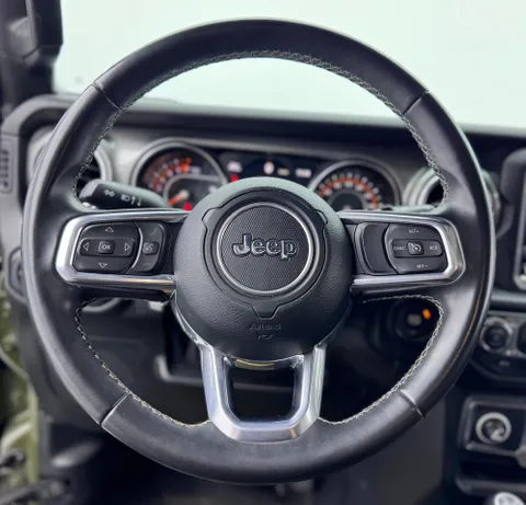 Jeep Wrangler 3.6L V6 Sahara 2-Door 2021