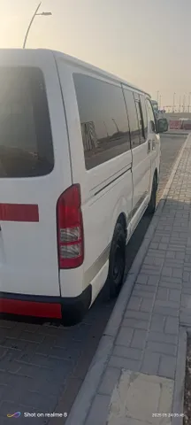 Toyota Hiace 3.5L Commuter GL (13 seater) A/T 2008