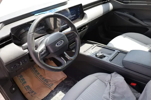 New Ford Taurus 2023