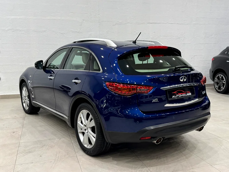 انفينيتي QX70 2016
