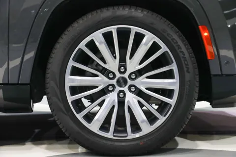 New Jeep Grand Wagoneer 2023