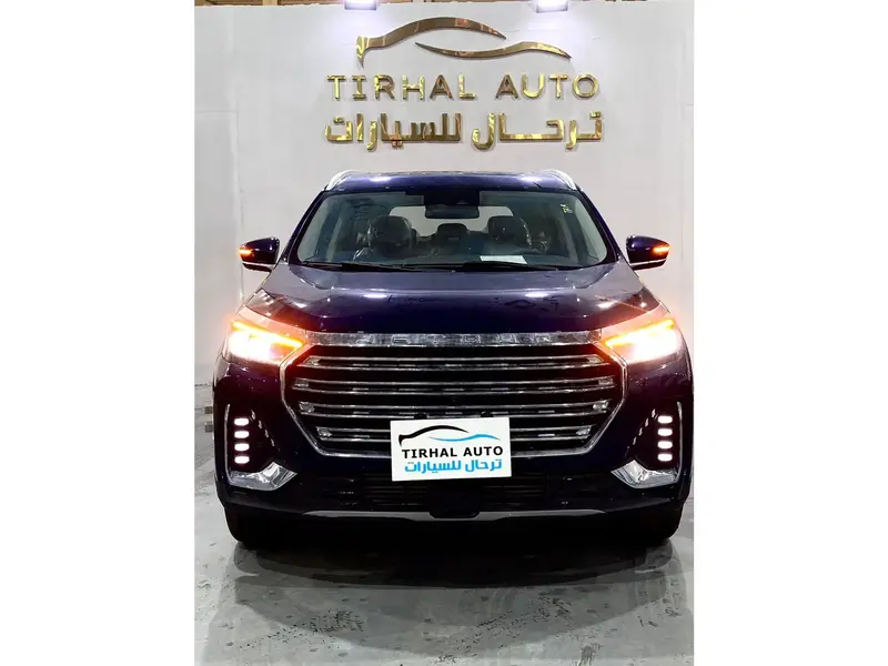 Discover undefined undefined Exterior Interior Images.Find all aspects and details of cars.