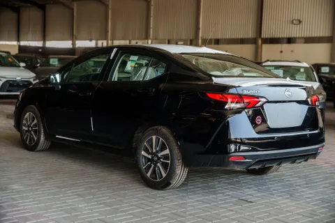 Discover undefined undefined Exterior Interior Images.Find all aspects and details of cars.