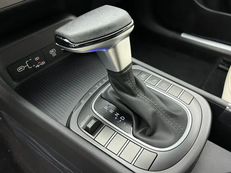 Hyundai Kona 2025