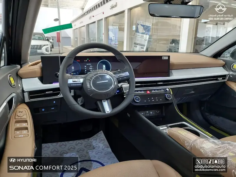 Discover undefined undefined Exterior Interior Images.Find all aspects and details of cars.