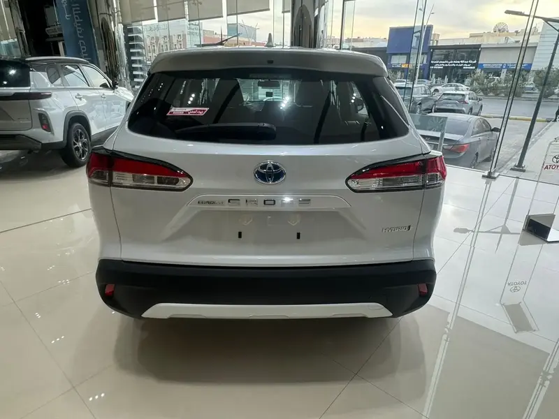 Toyota Corolla Cross 2024 XLE Hybrid