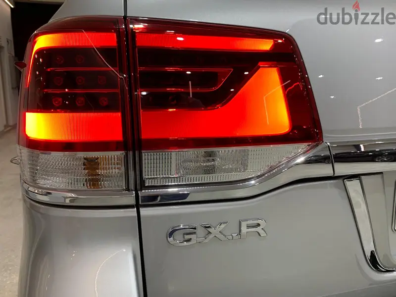 تويوتا لاند كروزر 2016