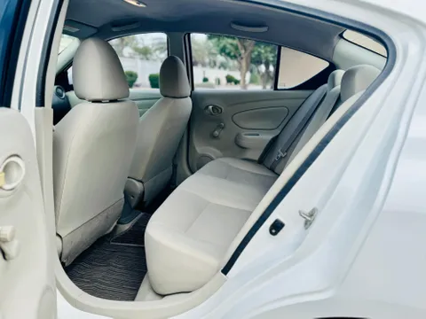 Discover undefined undefined Exterior Interior Images.Find all aspects and details of cars.
