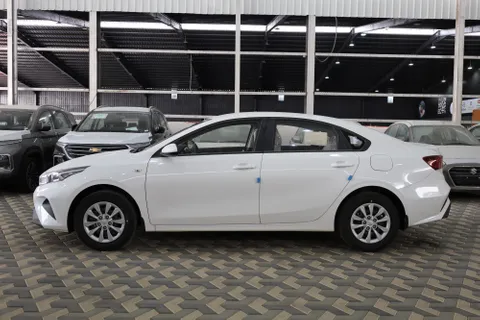 Discover undefined undefined Exterior Interior Images.Find all aspects and details of cars.