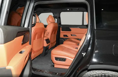 Discover undefined undefined Exterior Interior Images.Find all aspects and details of cars.