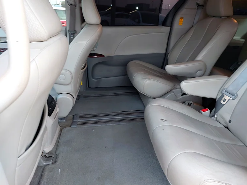 Toyota Sienna 2014