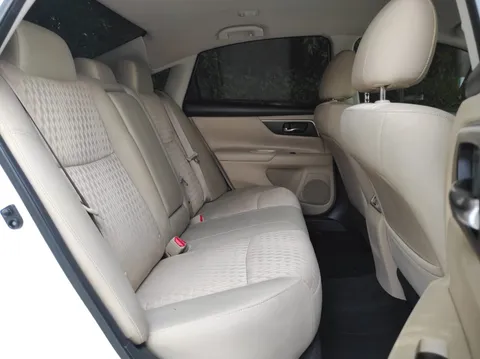 Nissan Altima 2.5 SV 2018