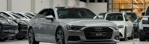 Discover undefined undefined Exterior Interior Images.Find all aspects and details of cars.