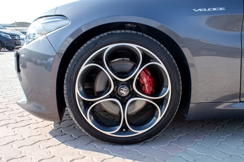 AED 2,756/ Month | Alfa Romeo | Giulia Veloce | 2023 | Warranty  Service | Service History